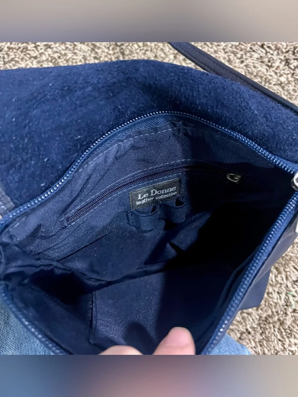Le Donne Leather Flap-Over Bag Crossbody Bag Navy Casual - Picture 3 of 5
